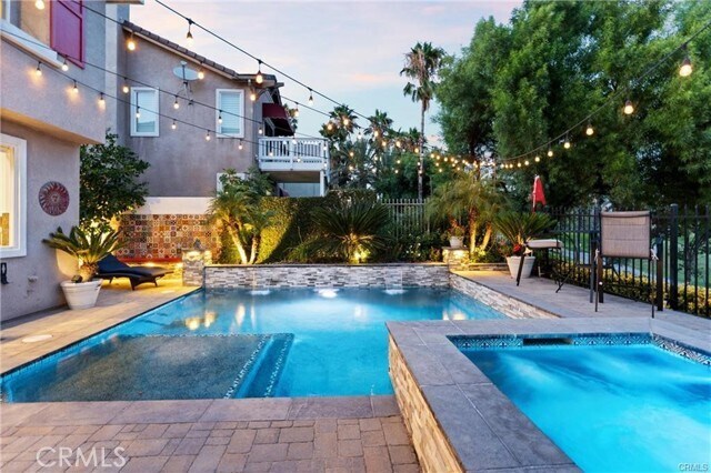 Building Photo - 6031 Medinah St