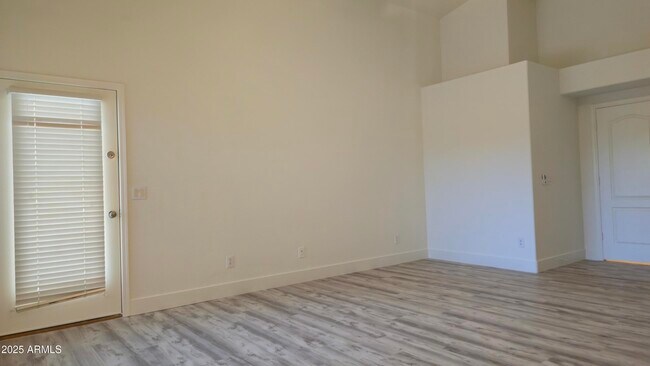 Building Photo - 16230 N 99th Way