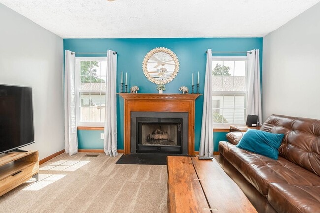 Building Photo - Beautiful Newport News Home