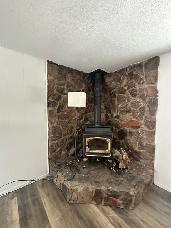 Building Photo - Great Location on Gardner Mountain - Long Term Rental