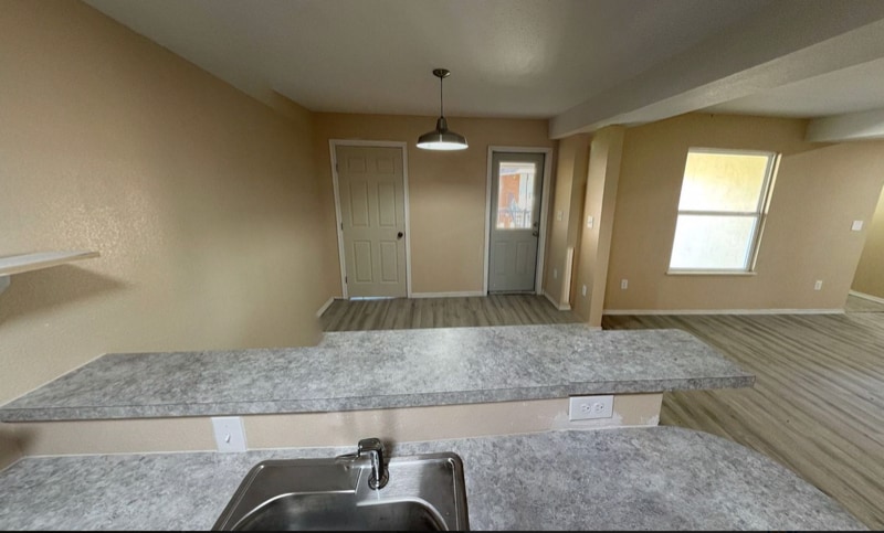 Building Photo - 3718 Pleasanton Rd