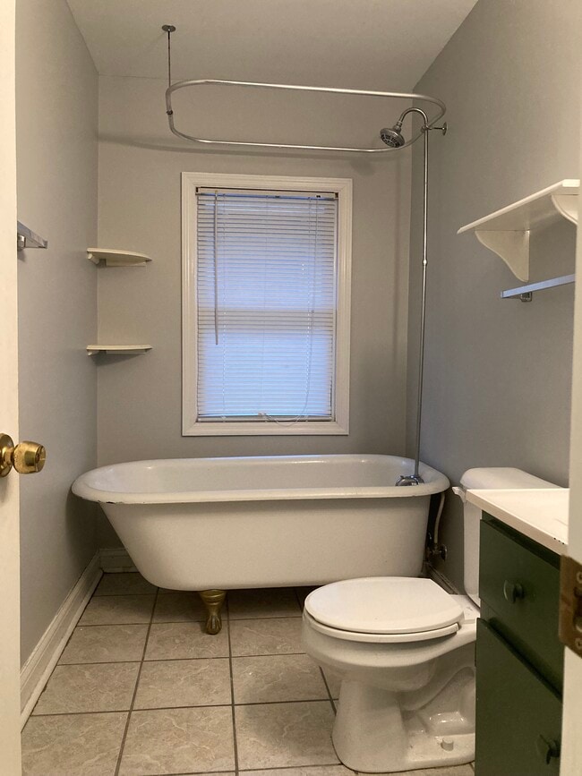 Original claw foot bathtub - 2609 Medary Ave