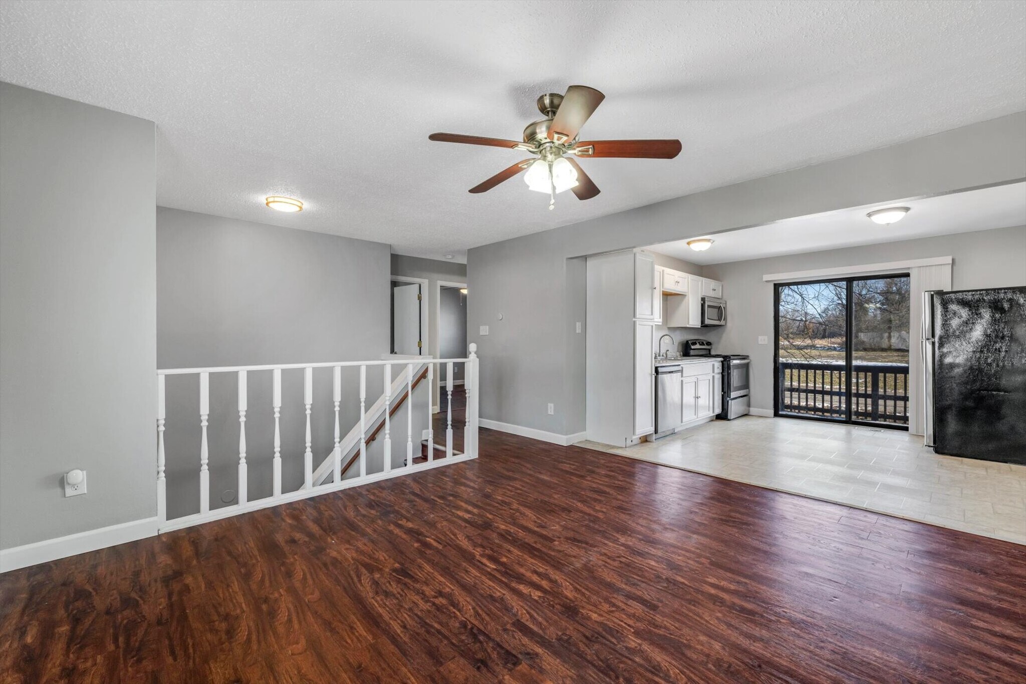 Building Photo - 11 Carriage Lane