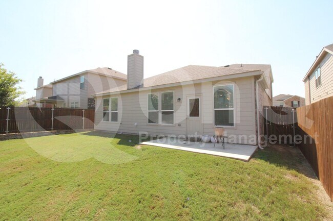Building Photo - 5616 Cherrywood Wy