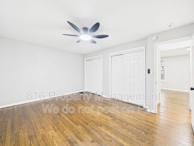 Building Photo - 7560 Prospect Ave