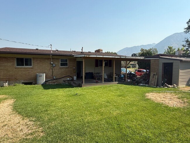 Building Photo - 1131 E 3850 S