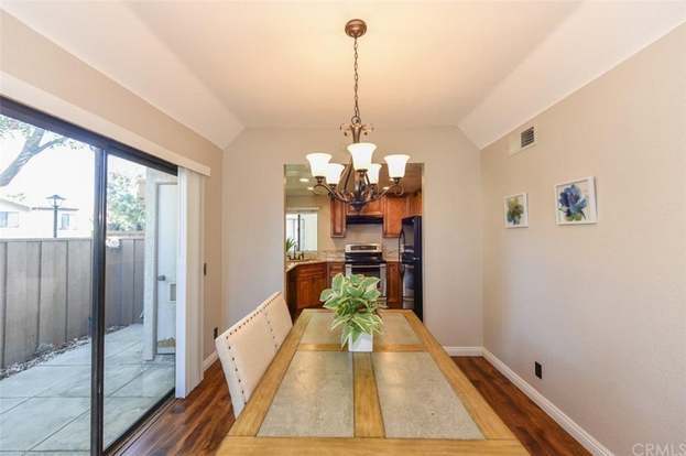 Building Photo - 22757 Lakeway Dr