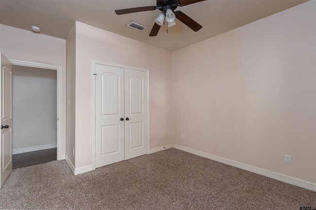 Building Photo - 3009 Santa Elena Dr