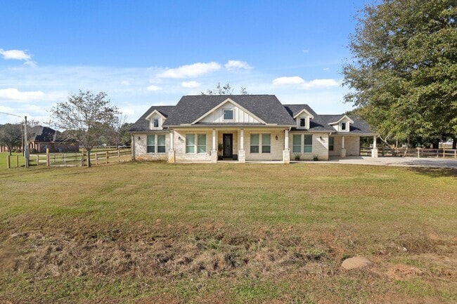 Building Photo - 19503 Fisher Dr