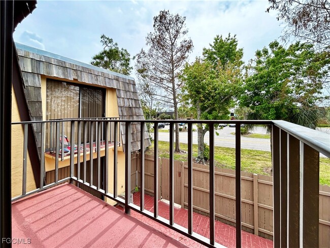 Building Photo - 1607 Park Meadows Dr