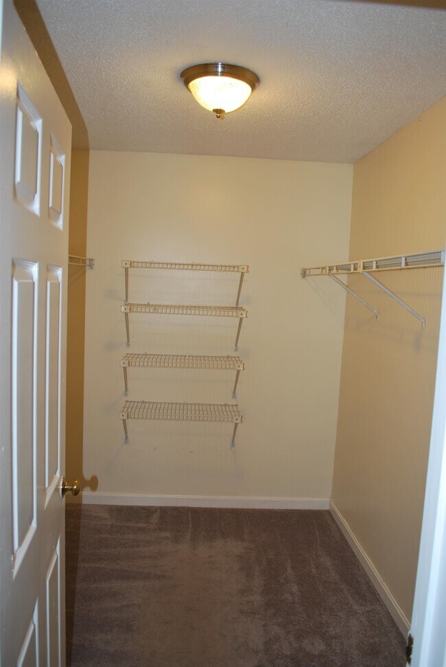 Building Photo - 14 Turnbuckle Ln
