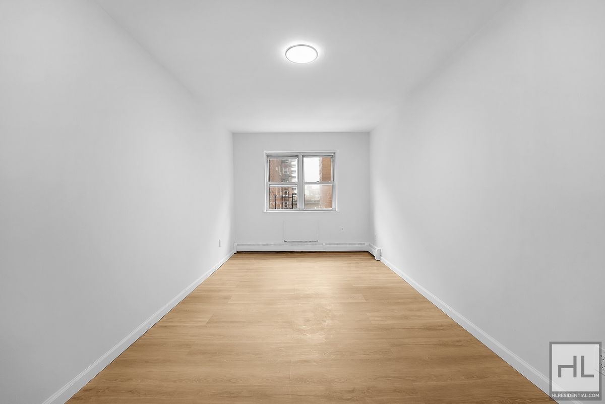 Building Photo - 72 DRIVE