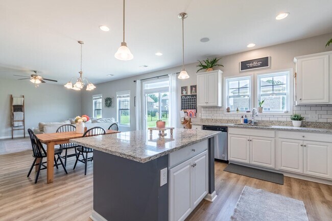 Building Photo - 510 Kittiwake Ln