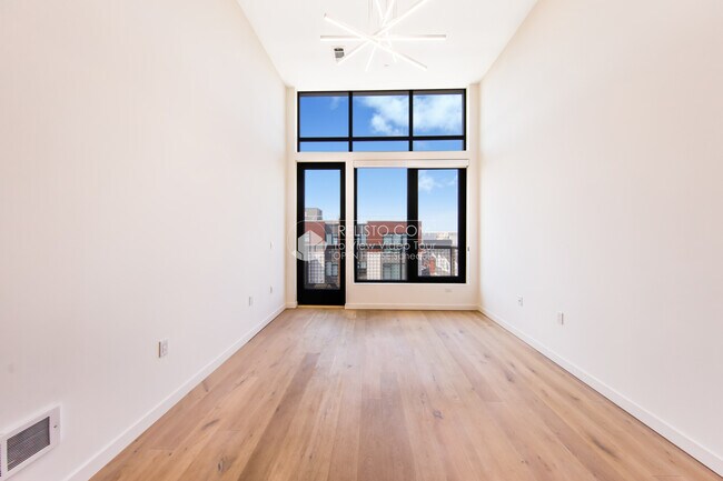 Building Photo - 815 Tennessee St