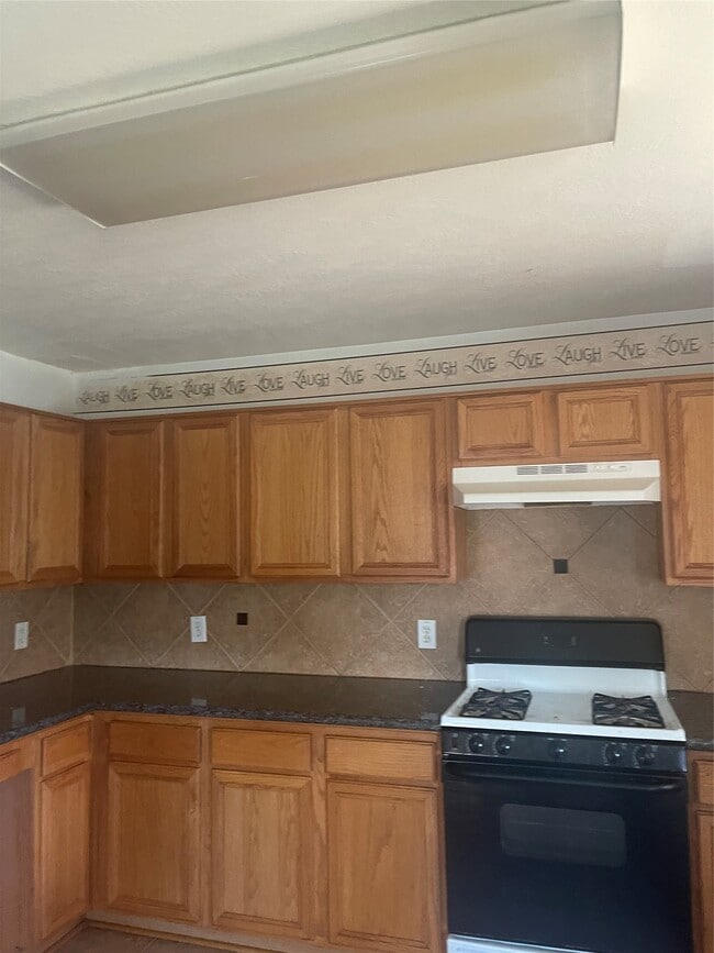 Building Photo - 20823 Oak Rain Ct