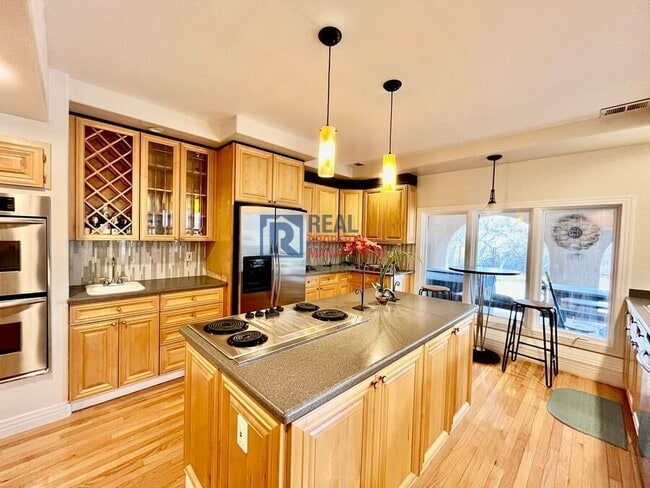 Building Photo - 5638 Red Fern Ct