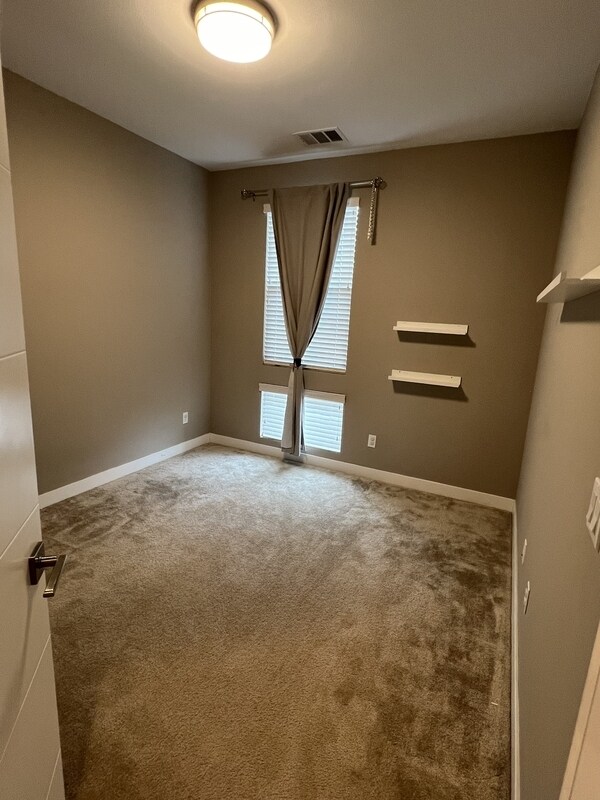 Building Photo - 81 Sea Crest Dr