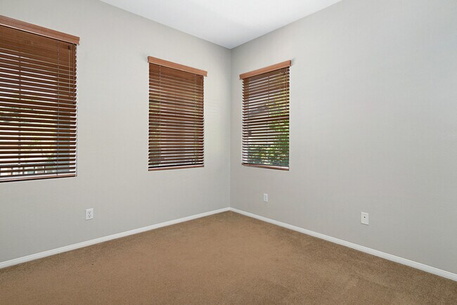Building Photo - 1595 Archer Rd