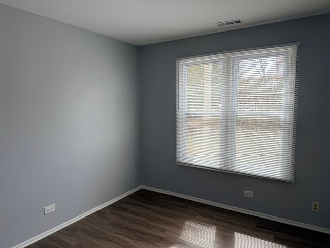 Building Photo - 1312 Coventry Cir