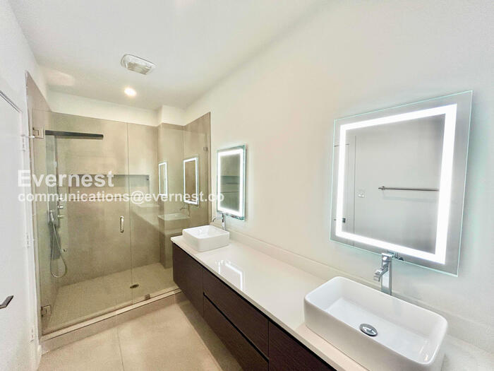 Building Photo - 2711 Kimsey Dr