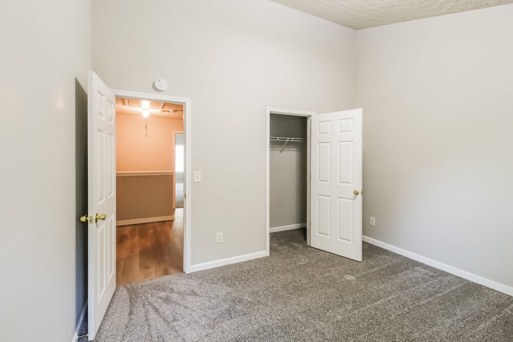 Building Photo - 740 Shadow Lake Dr