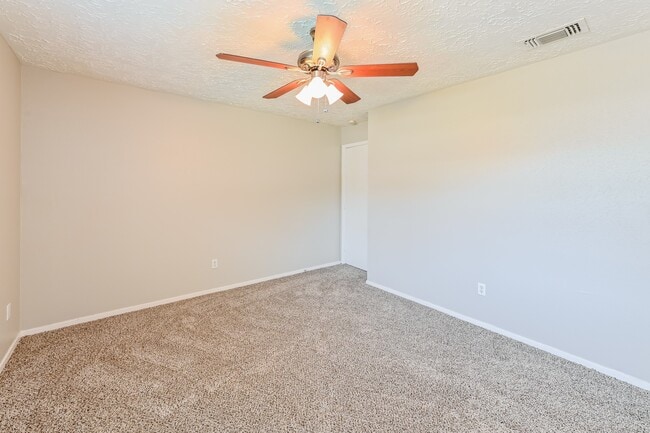 Building Photo - 8403 Rustwood Ct