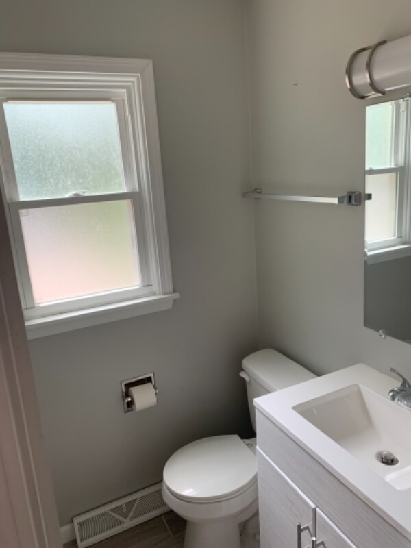 Building Photo - 119 E 35th St