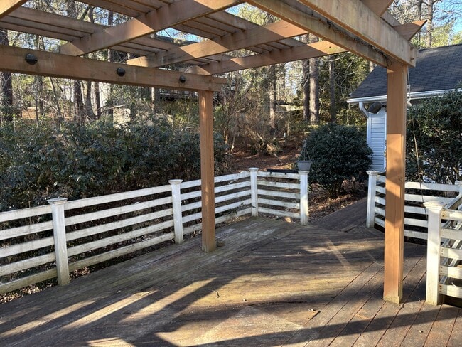 Building Photo - 480 Spring Lake Dr