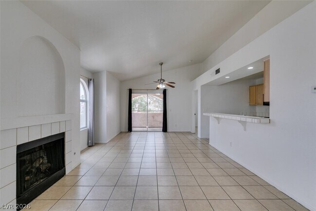 Building Photo - 7570 W Flamingo Rd