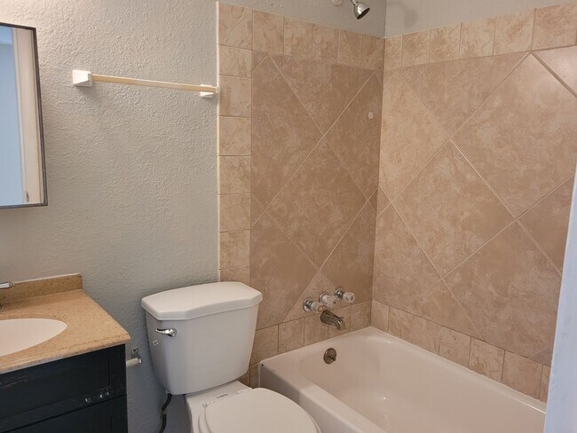 Building Photo - Live Close to It All in This Updated 3-Bed...