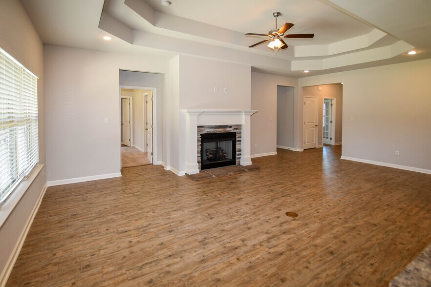Building Photo - 14426 Water Stream Dr NW