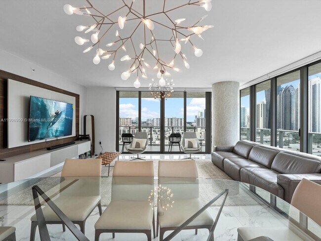 Building Photo - 300 Sunny Isles Blvd