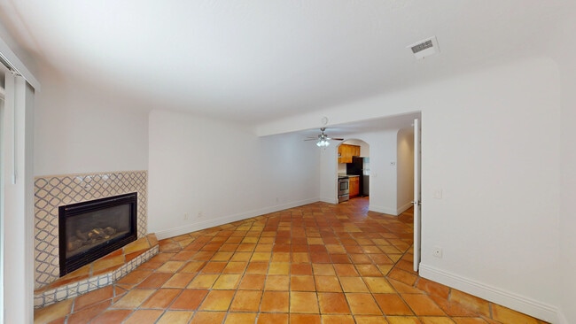 Building Photo - 18239 Happy Ln
