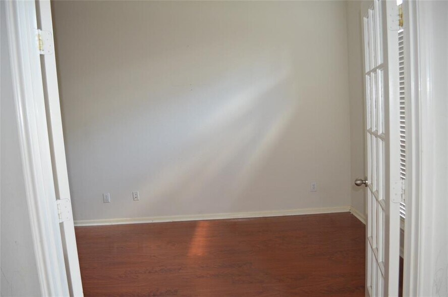 Building Photo - 6719 Emerald Shire Ln