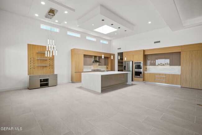 Building Photo - 11337 Ardelle Ave