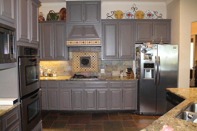 Building Photo - 2922 Ivory Creek