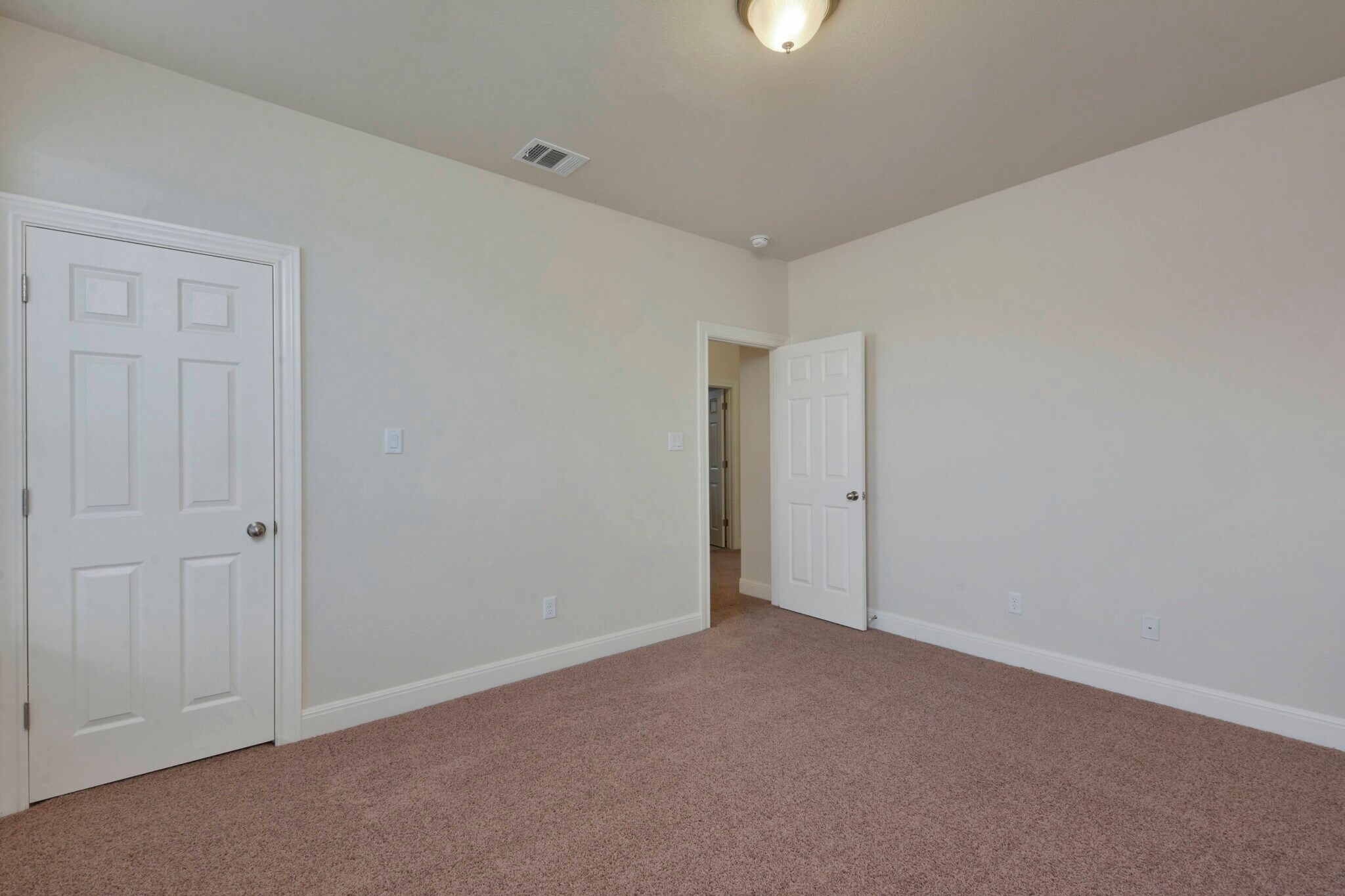 Building Photo - 1401 Little Elm Trl