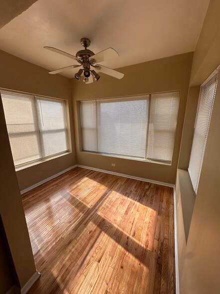 Building Photo - 7223 S Euclid Ave