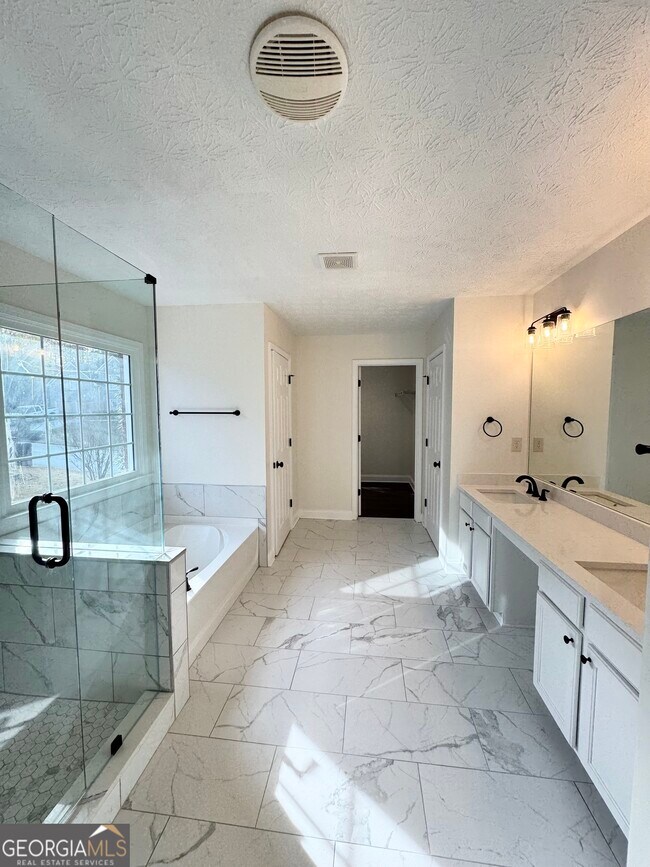 Building Photo - 6284 Southland Ridge