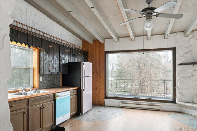 Building Photo - 378 Broadway