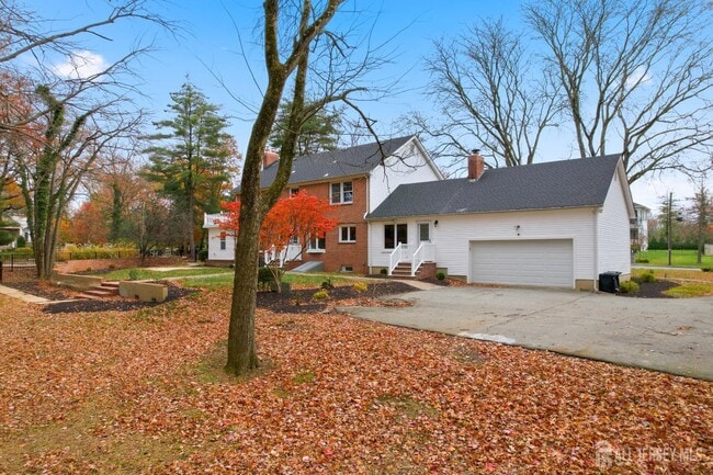 Building Photo - 28 Southfield Rd