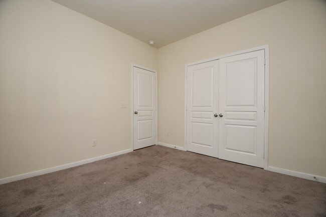 Building Photo - 20023 Linden Spruce Ln