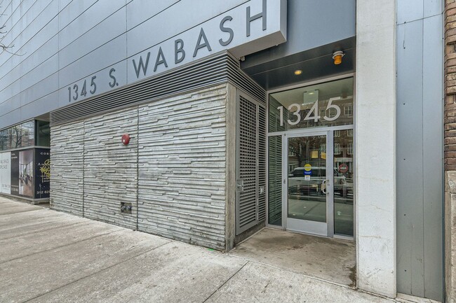 Building Photo - 1345 S Wabash Ave
