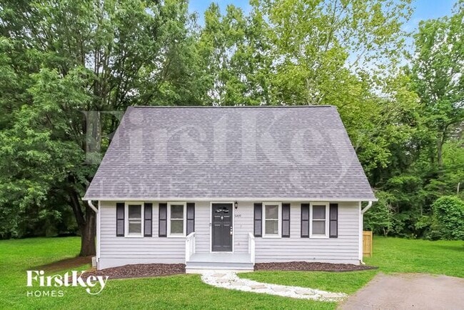Building Photo - 5009 Pinewood Ct