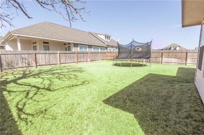 Building Photo - 104 Cascia Cir