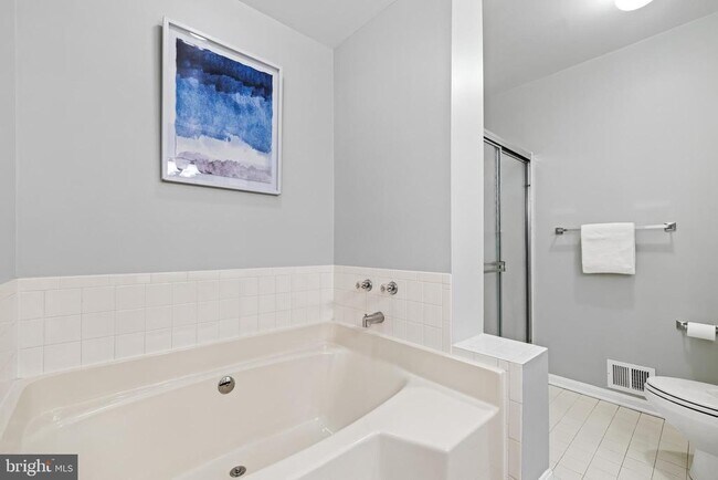 Building Photo - 3 Iron Mill Garth