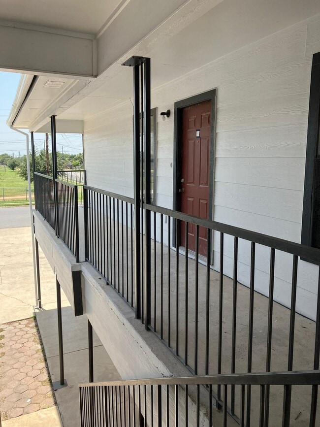 Building Photo - 4601 S 24th St