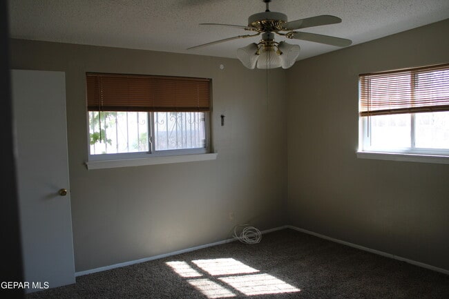 Building Photo - 5613 Wadsworth Ave