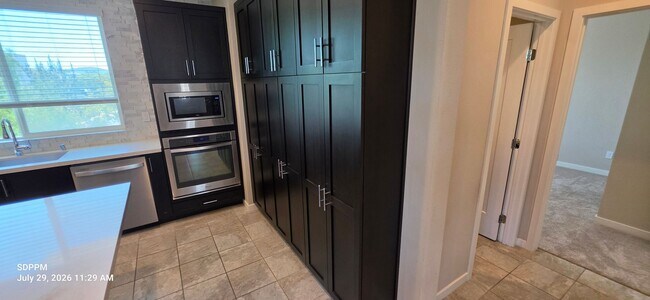Building Photo - 4S RANCH/ DEL SUR - SAN DIEGO -  Very Nice 4 Bedroom / 4 Bath House.  AVAILABLE NOW!