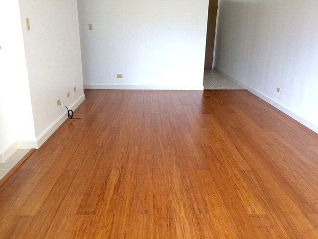 Building Photo - 1BR/1BA/1PK - Ala Wailani in Waikiki
